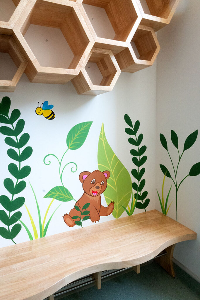 Fresque murale école, décoration animaux de la foret.